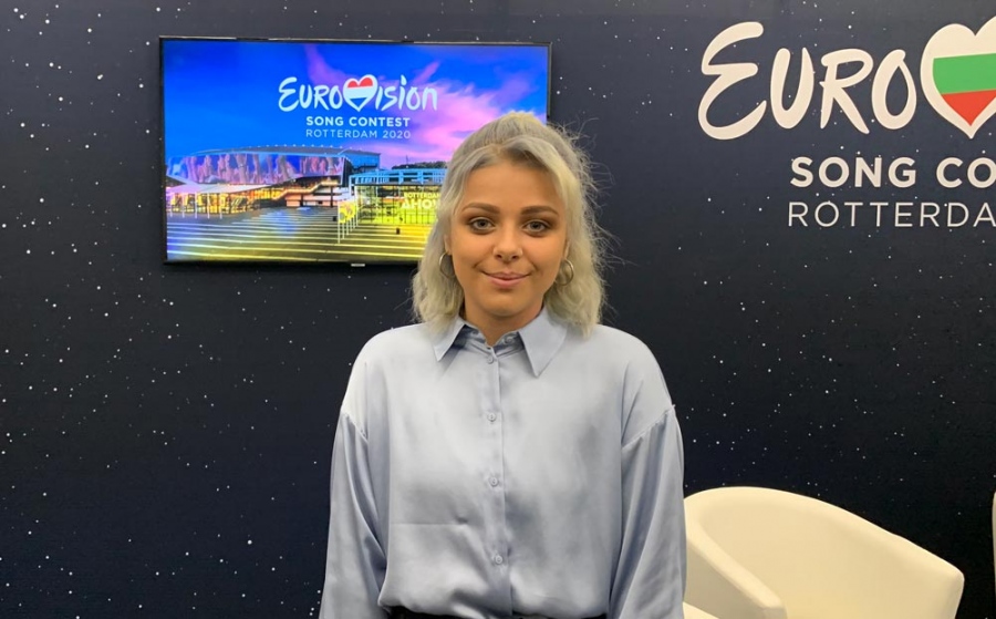 Виктория събира мнения за избор на песента за Евровизия 2021
